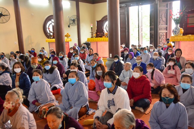 Peace praying ceremony in Tay Khanh Pagoda, Thai Binh