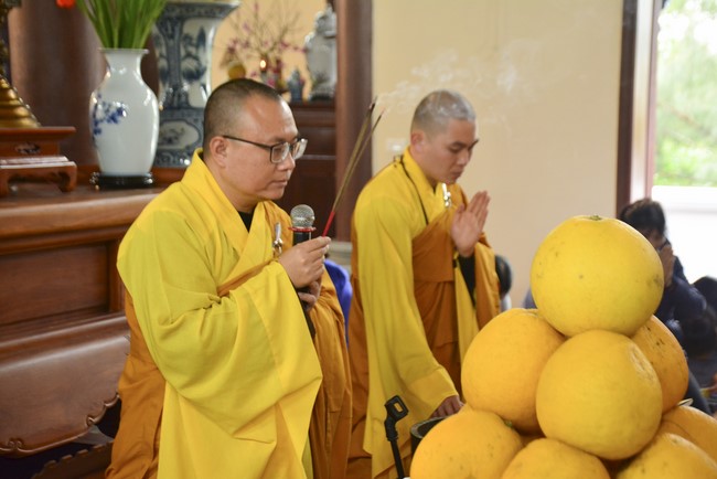 Peace praying ceremony in Tay Khanh Pagoda, Thai Binh