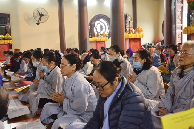 Peace praying ceremony in Tay Khanh Pagoda, Thai Binh