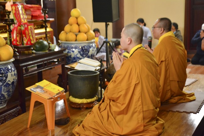 Peace praying ceremony in Tay Khanh Pagoda, Thai Binh