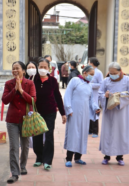Peace praying ceremony in Tay Khanh Pagoda, Thai Binh