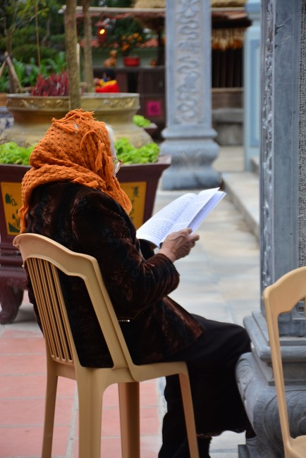 Peace praying ceremony in Tay Khanh Pagoda, Thai Binh