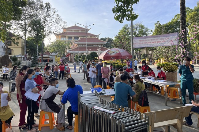 Humanitarian Blood Donation