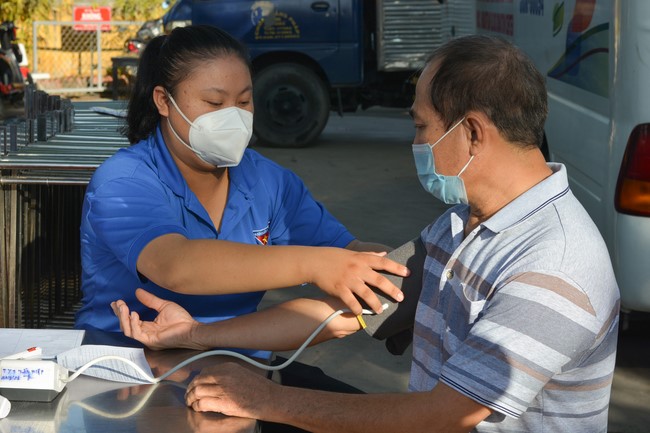 Humanitarian Blood Donation