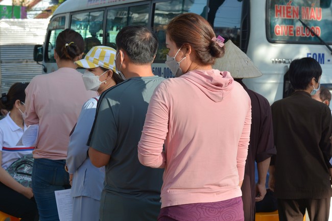 Humanitarian Blood Donation