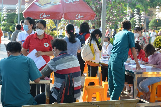 Humanitarian Blood Donation