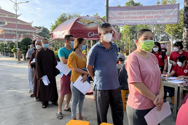 Humanitarian Blood Donation