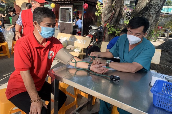 Humanitarian Blood Donation