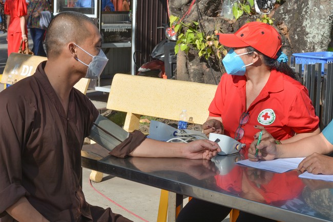 Humanitarian Blood Donation