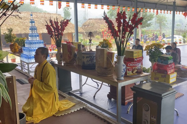 Chùa Đại Cồ Việt: chùm ảnh mồng sáu Tết Nhâm Dần