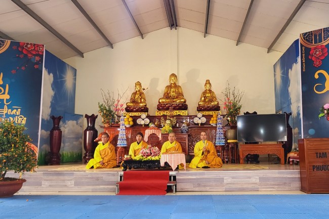 New Year's Prayer Ceremony at Dong Cao Pagoda - Thanh Hoa