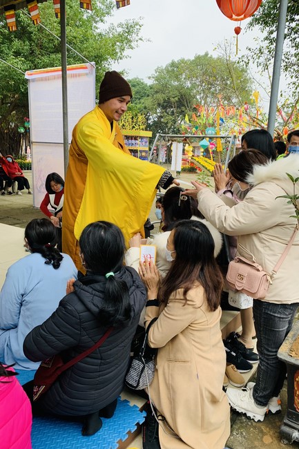 New Year's Prayer Ceremony at Dong Cao Pagoda - Thanh Hoa