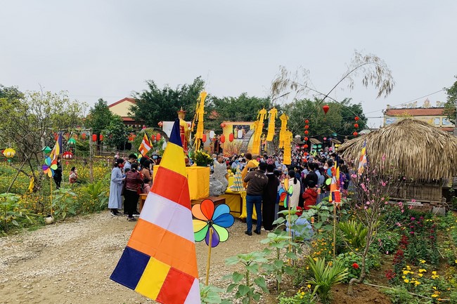 New Year's Prayer Ceremony at Dong Cao Pagoda - Thanh Hoa