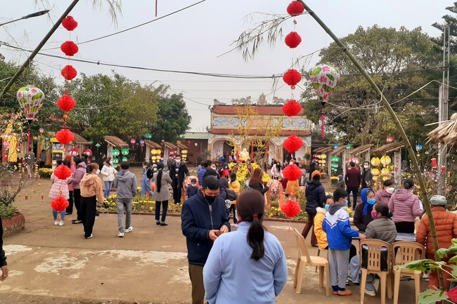 New Year's Prayer Ceremony at Dong Cao Pagoda - Thanh Hoa