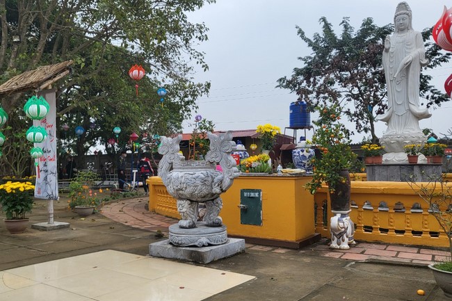 New Year's Prayer Ceremony at Dong Cao Pagoda - Thanh Hoa