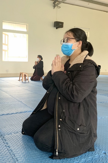 Rite to become a disciple of Buddhism at Dong Cao Pagoda