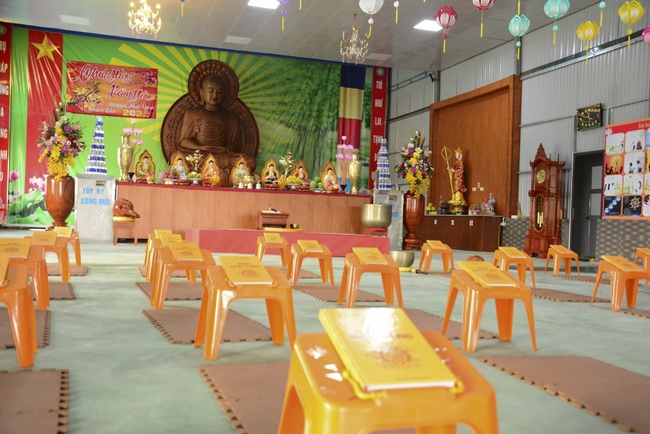 Repentant Ceremony at Tu Phap Pagoda, Nghe An