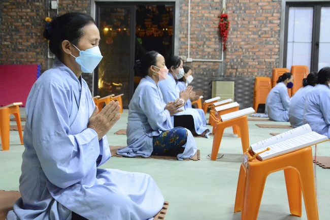 Repentant Ceremony at Tu Phap Pagoda, Nghe An