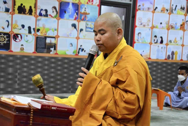 Repentant Ceremony at Tu Phap Pagoda, Nghe An