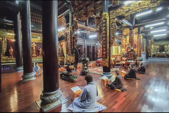 Commemorating the day Shakyamuni Buddha entered into Nirvana at Hoa Phuc Pagoda in Hanoi
