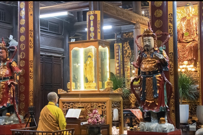 Commemorating the day Shakyamuni Buddha entered into Nirvana at Hoa Phuc Pagoda in Hanoi