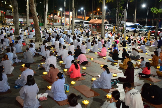 Prostrating five hundred names Bodhisattva Avalokitesvara