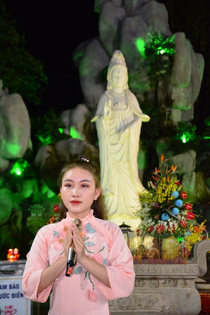 Prostrating five hundred names Bodhisattva Avalokitesvara