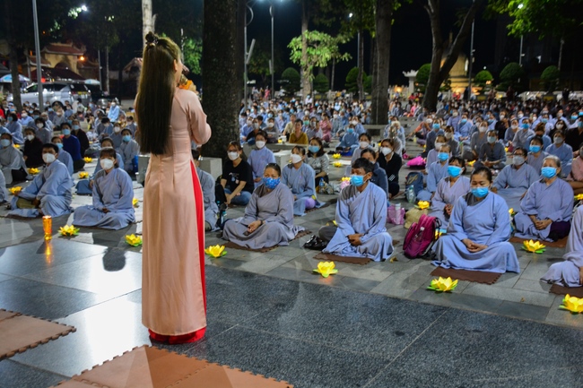 Prostrating five hundred names Bodhisattva Avalokitesvara