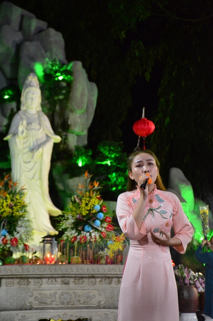 Prostrating five hundred names Bodhisattva Avalokitesvara