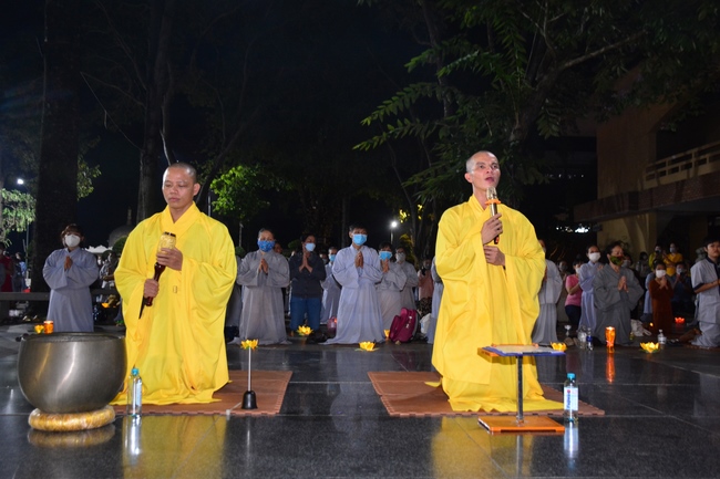 Prostrating five hundred names Bodhisattva Avalokitesvara