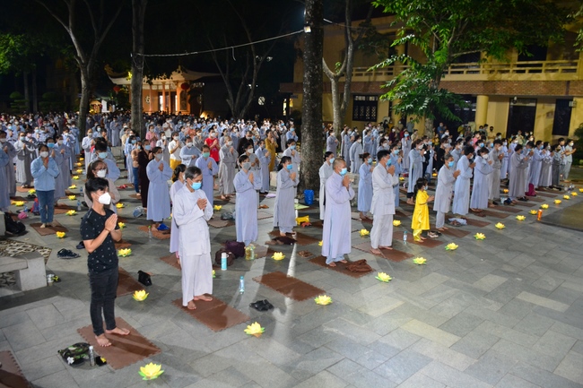 Prostrating five hundred names Bodhisattva Avalokitesvara