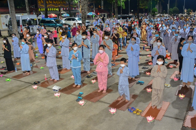 Prostrating five hundred names Bodhisattva Avalokitesvara