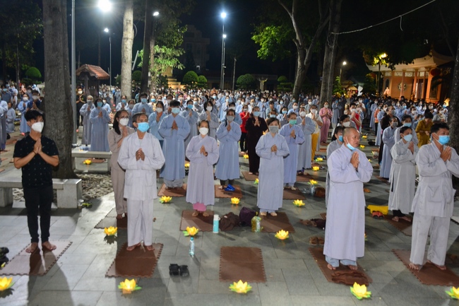 Prostrating five hundred names Bodhisattva Avalokitesvara
