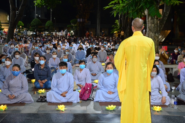 Prostrating five hundred names Bodhisattva Avalokitesvara