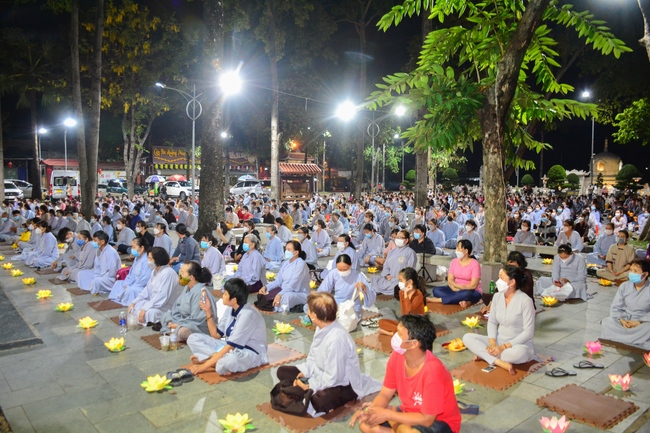 Prostrating five hundred names Bodhisattva Avalokitesvara