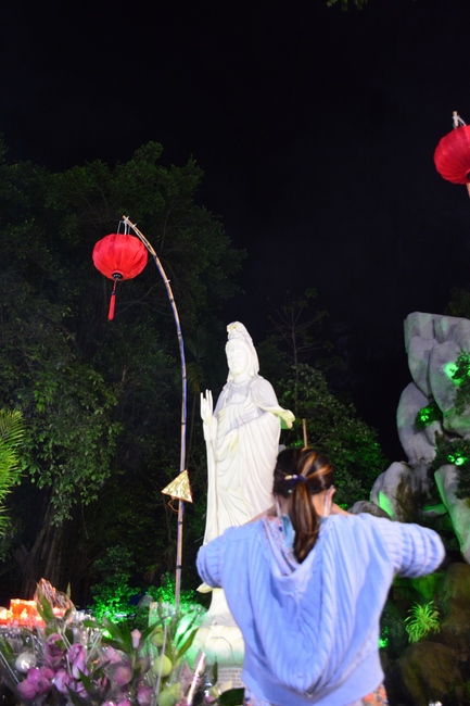 Prostrating five hundred names Bodhisattva Avalokitesvara