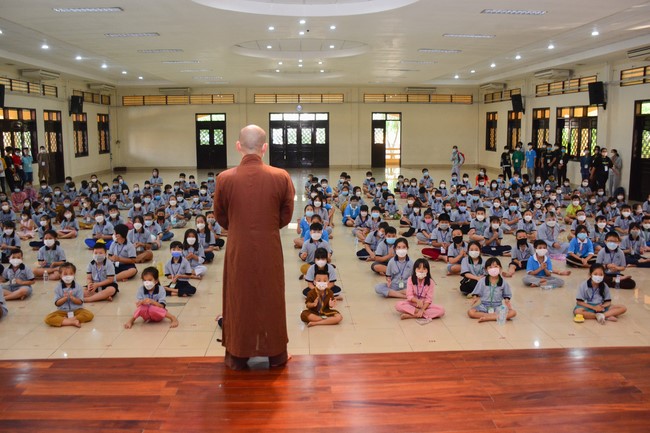 Khóa tu thiếu nhi “Em Về Bên Phật”