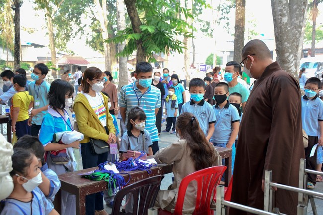 Khóa tu thiếu nhi “Em Về Bên Phật”
