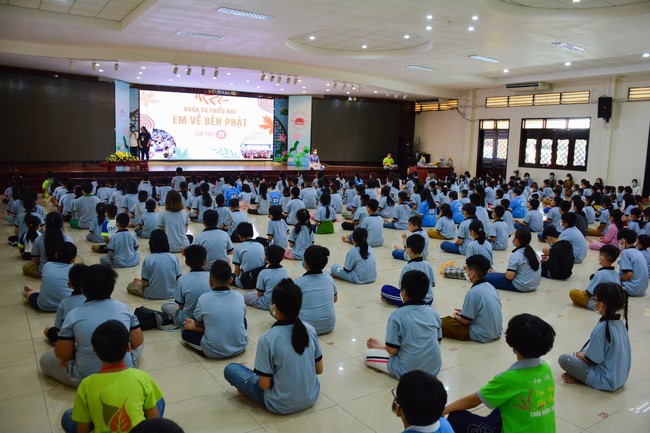 Khóa tu thiếu nhi “Em Về Bên Phật”