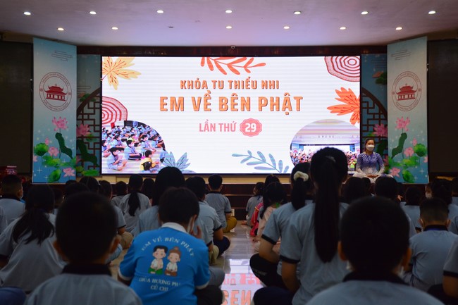 Khóa tu thiếu nhi “Em Về Bên Phật”