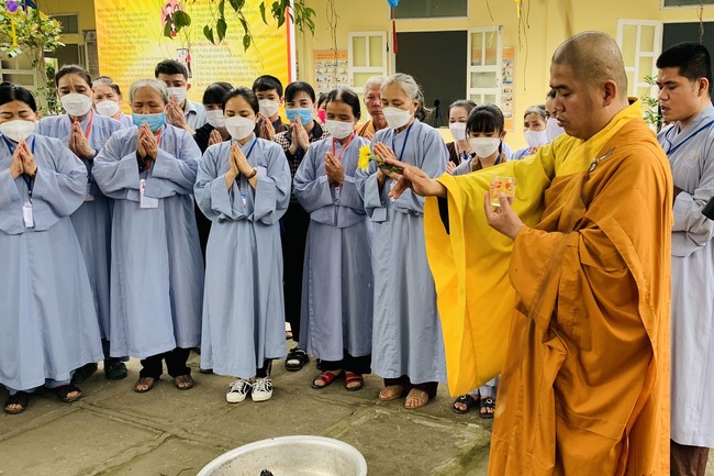One - Day Retreat at Dong Cao pagoda