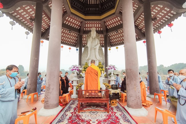 Birthday celebrating of Bodhisattva Avalokitesvara at Hoa Phuc Pagoda - Hanoi