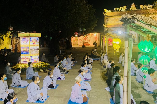 Đêm lễ kỷ niệm ngày khánh đản Bồ Tát Quán Thế Âm tại chùa Đống Cao