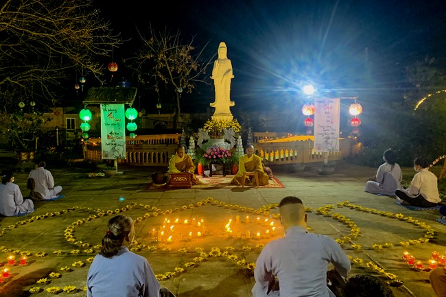 Đêm lễ kỷ niệm ngày khánh đản Bồ Tát Quán Thế Âm tại chùa Đống Cao