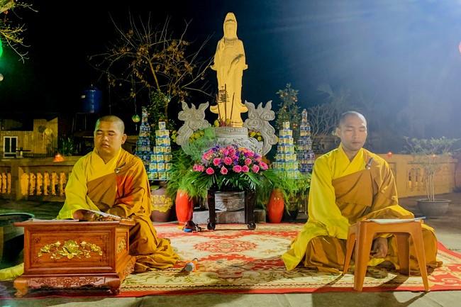 Đêm lễ kỷ niệm ngày khánh đản Bồ Tát Quán Thế Âm tại chùa Đống Cao