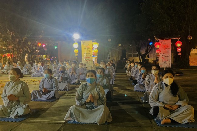 Đêm lễ kỷ niệm ngày khánh đản Bồ Tát Quán Thế Âm tại chùa Đống Cao