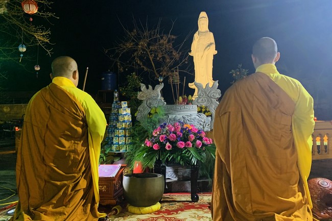 Đêm lễ kỷ niệm ngày khánh đản Bồ Tát Quán Thế Âm tại chùa Đống Cao