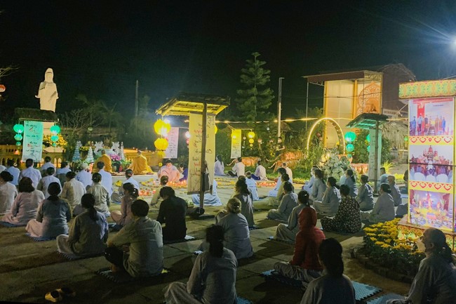 Đêm lễ kỷ niệm ngày khánh đản Bồ Tát Quán Thế Âm tại chùa Đống Cao