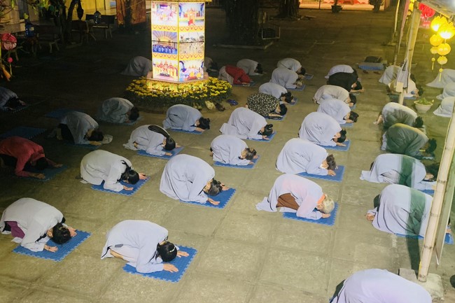 Đêm lễ kỷ niệm ngày khánh đản Bồ Tát Quán Thế Âm tại chùa Đống Cao