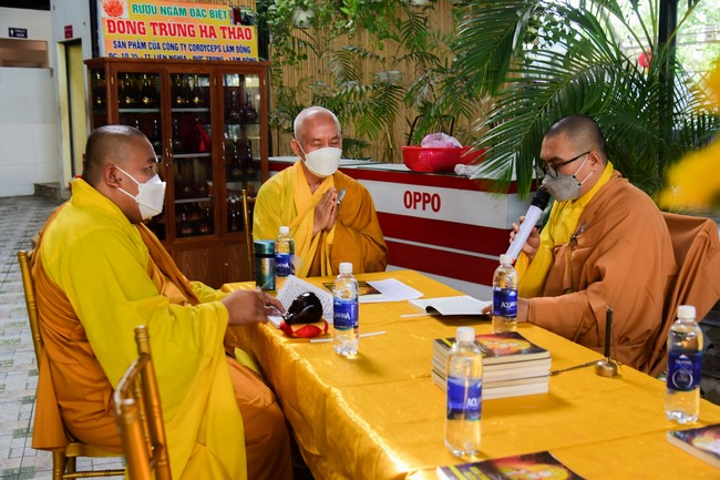 Lễ cầu an ở nhà hàng Ốc Thái - Bình Dương